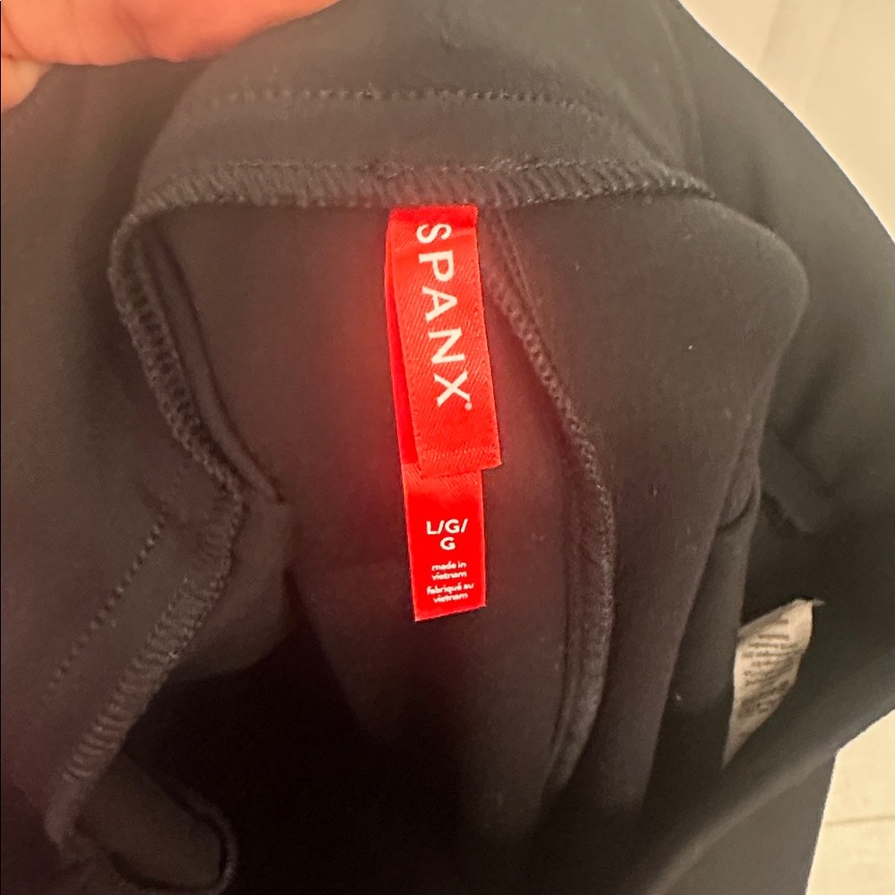 Spanx black flare leg side slit thick black pants leggings size large - Picture 3 of 4